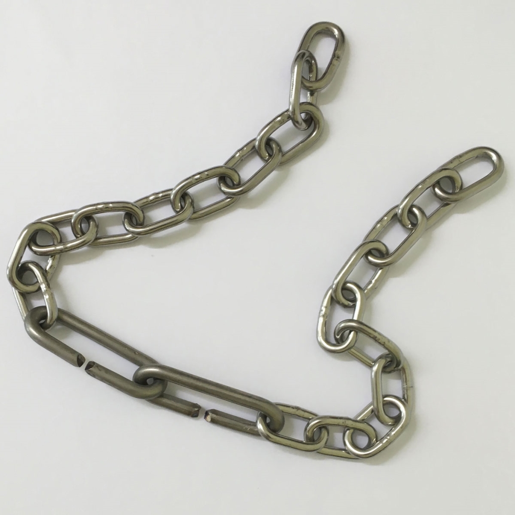 Kettenschiebeglied mit
Kugelkette
